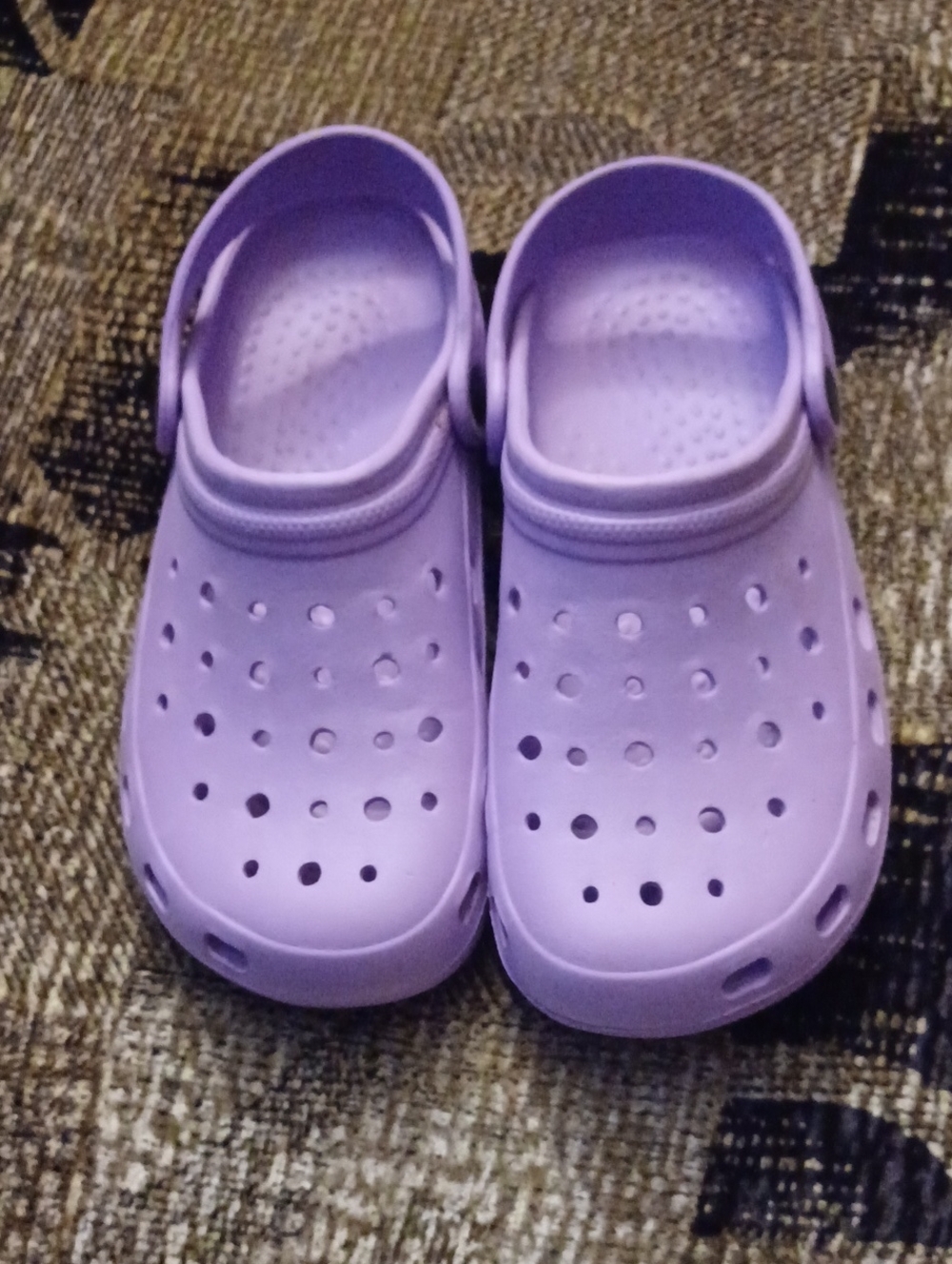 $4 Add-on Lavender Croc-Style Slip-On Shoes - Kid's Size EU40 (US 7 Youth)